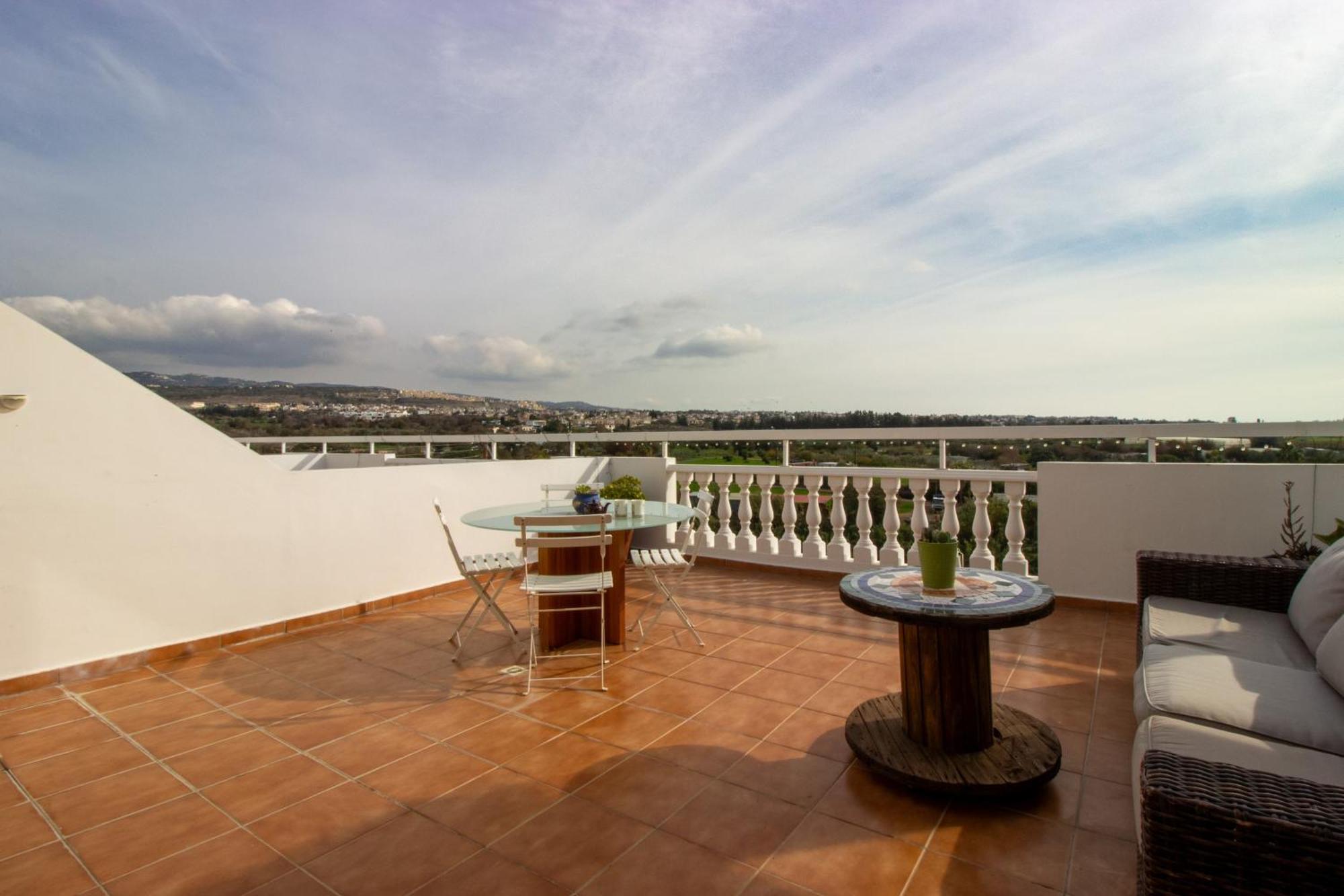 Golden Sunset Apartment Киссонерга Экстерьер фото